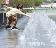 [포토]초여름 날씨, 시원한 분수