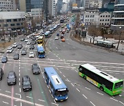 보험사들 지난해 자동차 보험으로 21조 벌었다..."가입대수 늘며 증가"