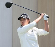 '70번째 홀에서 아쉬운 보기' 박지영, 메디힐 대회 2년만에 정상 탈환…KLPGA 투어 통산 8번째 우승