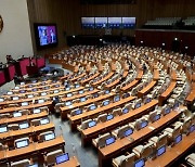 국회의원 ‘월급 루팡’ 안돼...무노동·무임금 원칙, 금배지에도 적용해야