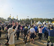 당진 기지시줄다리기 축제…수상팀 승리