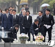 조국 대표, 비례대표 당선인들과 함께