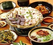 담백하고 진한 육수…전통 토렴식 돼지국밥