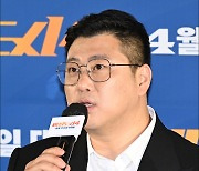 [MD포토] 허명행 감독, '범죄도시4 갖고 왔습니다 '