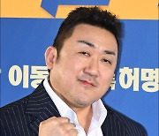 [MD포토] 마동석, '마요미의 매력속으로'