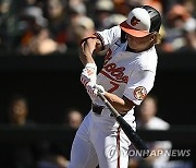 MLB 특급 유망주 홀리데이, 4경기 14타수 만에 대망의 첫 안타