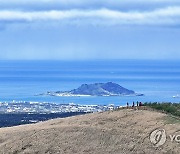 세찬 바람 불어도 오름이 좋아