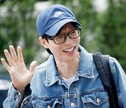 유재석 '싱크로유'로 KBS 찾은 국민 MC