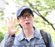 [E포토] 유재석, '새 예능 기대해주세요'