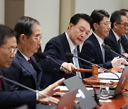 민주 "尹, 국정변화 기대한 국민 외면"