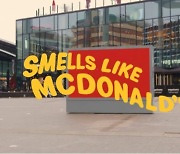 '감자튀김' 냄새 나는 광고판 실화? 세계 처음으로 맥도날드서 사용