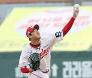 [포토]김광현,시즌 4승 도전