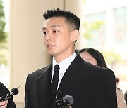 ‘마약 상습 투약 혐의’ 유아인, 오늘(16일) 4차 공판 열린다