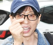 유재석, 언제나 사람 좋은 하트~ [포토엔HD]