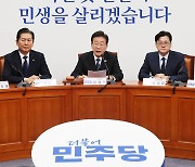 '총선 압승' 이재명 연임설 군불…치열한 원내대표 물밑경쟁