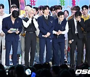 온앤오프,'더쇼 1위! 눈물 펑펑' [사진]