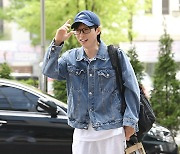 유재석 '팬이 준 선물은 손에 꼭'[엑's HD포토]