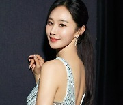 소녀시대 유리, 파격 드레스 속 글래머 몸매 자랑