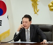 [속보] 윤 대통령, 기시다와 15분 통화…역내 평화·번영에 기여