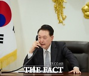 尹 대통령, 기시다와 통화…"한일·한미일 긴밀 협력" 