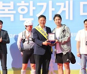 [포토] 박종길 '행복한가게 마라톤대회 소외계층 돕기위해 참여했어요'