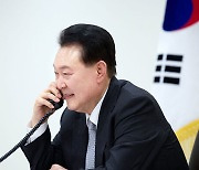 윤 대통령, 기시다와 통화…"한일 · 한미일 긴밀 협력으로 역내 평화 기여"