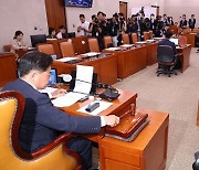 ‘尹 1호 거부권’ 양곡관리법, 민주당 단독 의결
