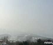 [오늘의 날씨] 강원(18일, 목)…산지 소나기, 미세먼지 '매우 나쁨'