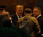 트럼프, '친구' 안제이 두다 폴란드 대통령과 뉴욕서 비공개 만찬