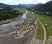 [사설] 文이 해체하려던 4대강 보, 가뭄 극복 도움 주고 있다