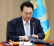 [속보]尹대통령 지지율 23%…취임 후 최저 기록 [한국갤럽]