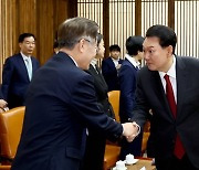 尹대통령, 이재명 대표와 전화통화…정국 현안 논의