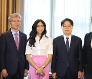 세계의사회장 만난 임현택 의사협회 당선인과 김택위 의협 비대위원장