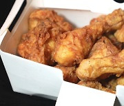 [PICK코노미] 가격 인상에 부담되는 치킨…저렴하게 먹는 '꿀팁'은?