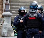 파리 주재 이란 영사관서 자폭 위협하던 남성 체포돼