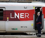 epaselect BRITAIN RAIL TRAIN DRIVERS STRIKE LNER