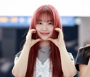 [TEN포토] 유니스 방윤하 '미소에 녹는다'