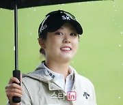 [포토]김재희 '비바람에도 차분한 미소'