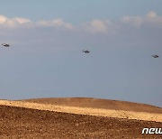 [포토] 네게브 사막 상공서 비행하는 이스라엘 공군
