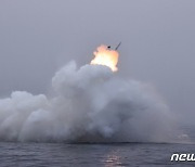 북한 "어제 전략순항미사일 초대형 전투부 위력시험 진행"