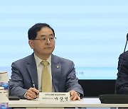 의협, 의대 자율증원안 거부‥전공의 "행정소송 준비"
