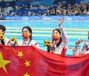 中 도핑으로 도쿄 여자 계영 800m 금메달 박탈 전망