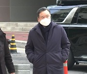 '소환불응→체포→구속'...檢, 허영인 SPC 회장 기소