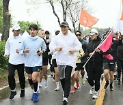 LG전자, 서울 러너스 페스티벌 '8K 오픈런' 후원…임직원들도 동참