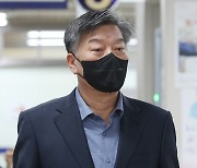 ‘장비도입 비리 의혹’ 김홍희 전 해경청장 구속영장 기각