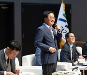 김동연 "부총리까지 하면서 대한민국 바꾸지 못한 이유는 정치판"