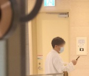 서울대병원 '소아 투석' 의사 전원 사직 의사…"병원 옮겨달라"