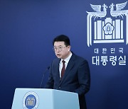 대통령실 "의료개혁 뚜벅뚜벅 추진…교수들 사직 법적 대응 안 해"(종합)