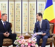 한 총리, 루마니아 대통령과 면담…러북 군사협력에 우려