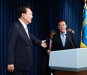尹-李 회담 앞서 준비회동…의제에 민생정책 포함(종합)